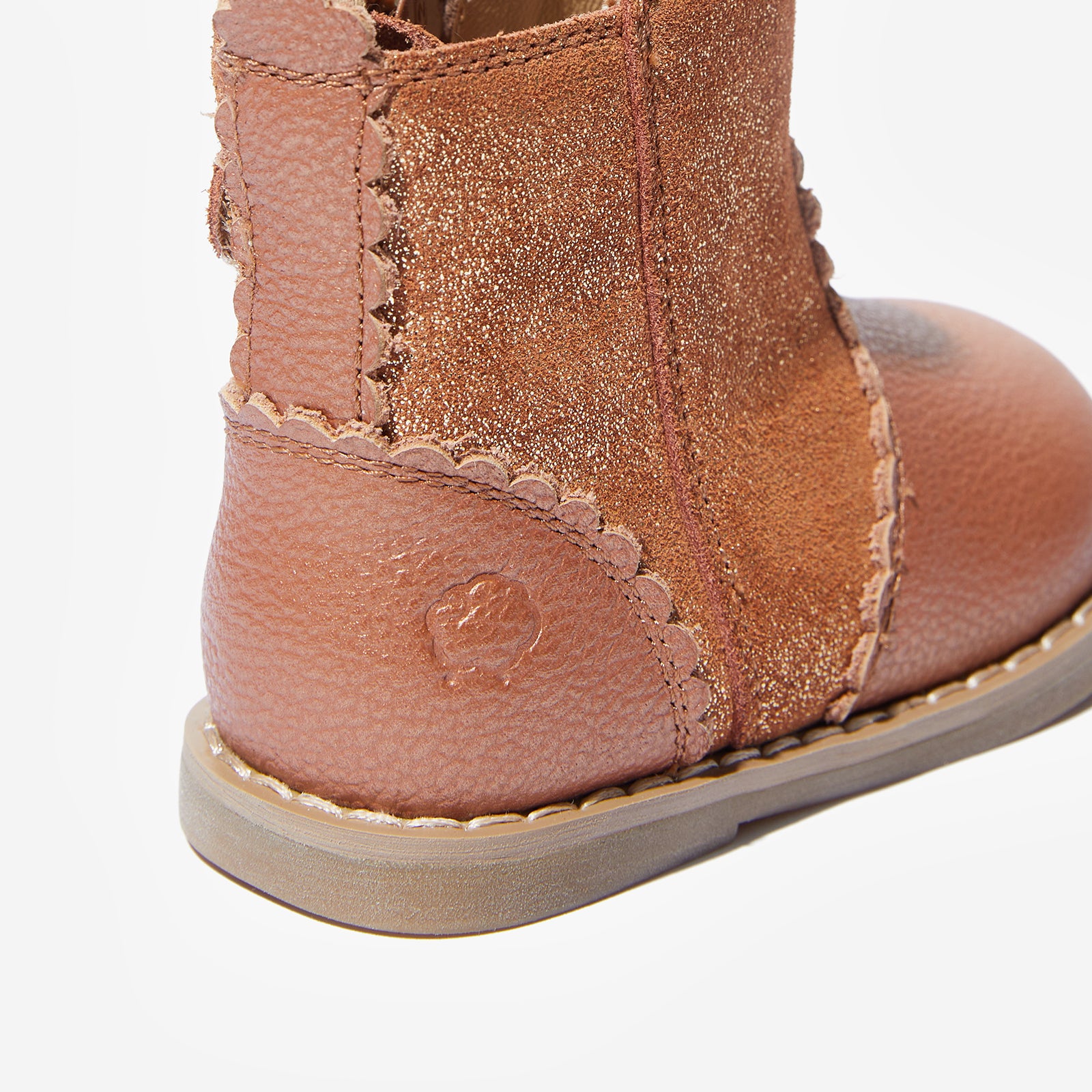 Elsa - Golden Brown - Woolly Kids - detail