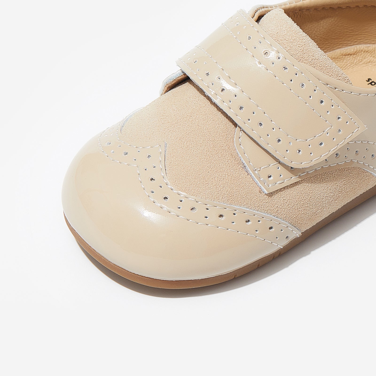 Amber - Milk Tea Brown - Woolly Kids - detail view