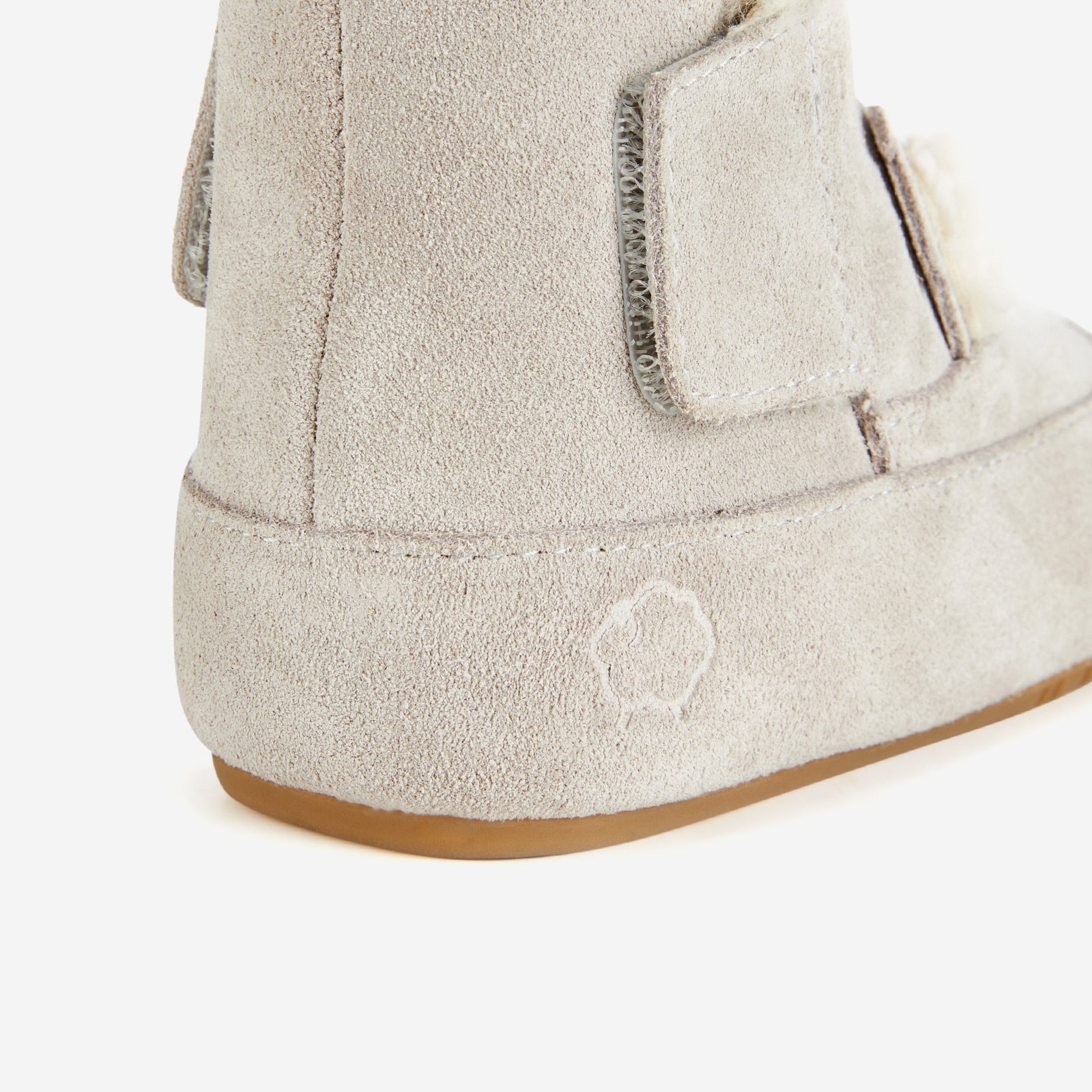 Animal Encounters - Koala Grey - Woolly Kids - detail view