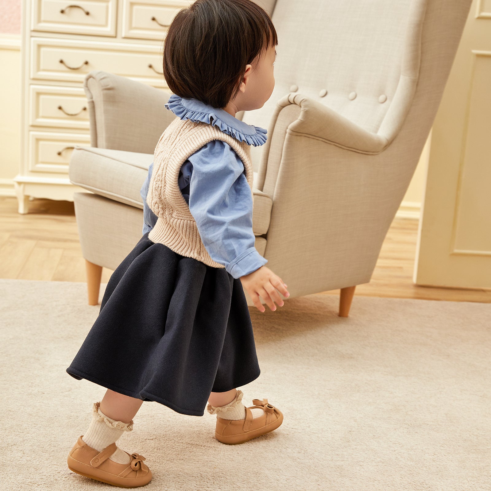 Bow Flats - Acorn Brown