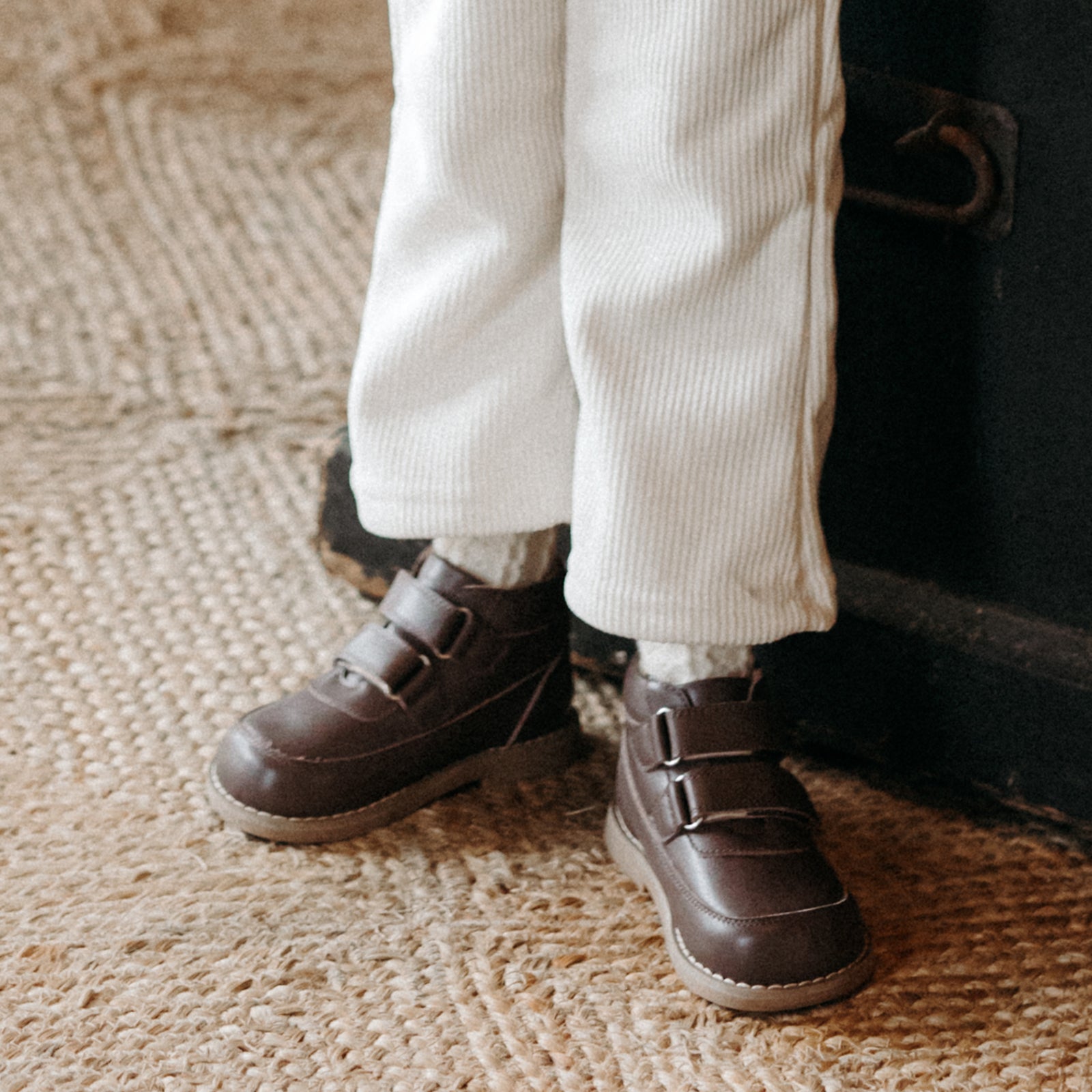 Cyril - Coffee Brown