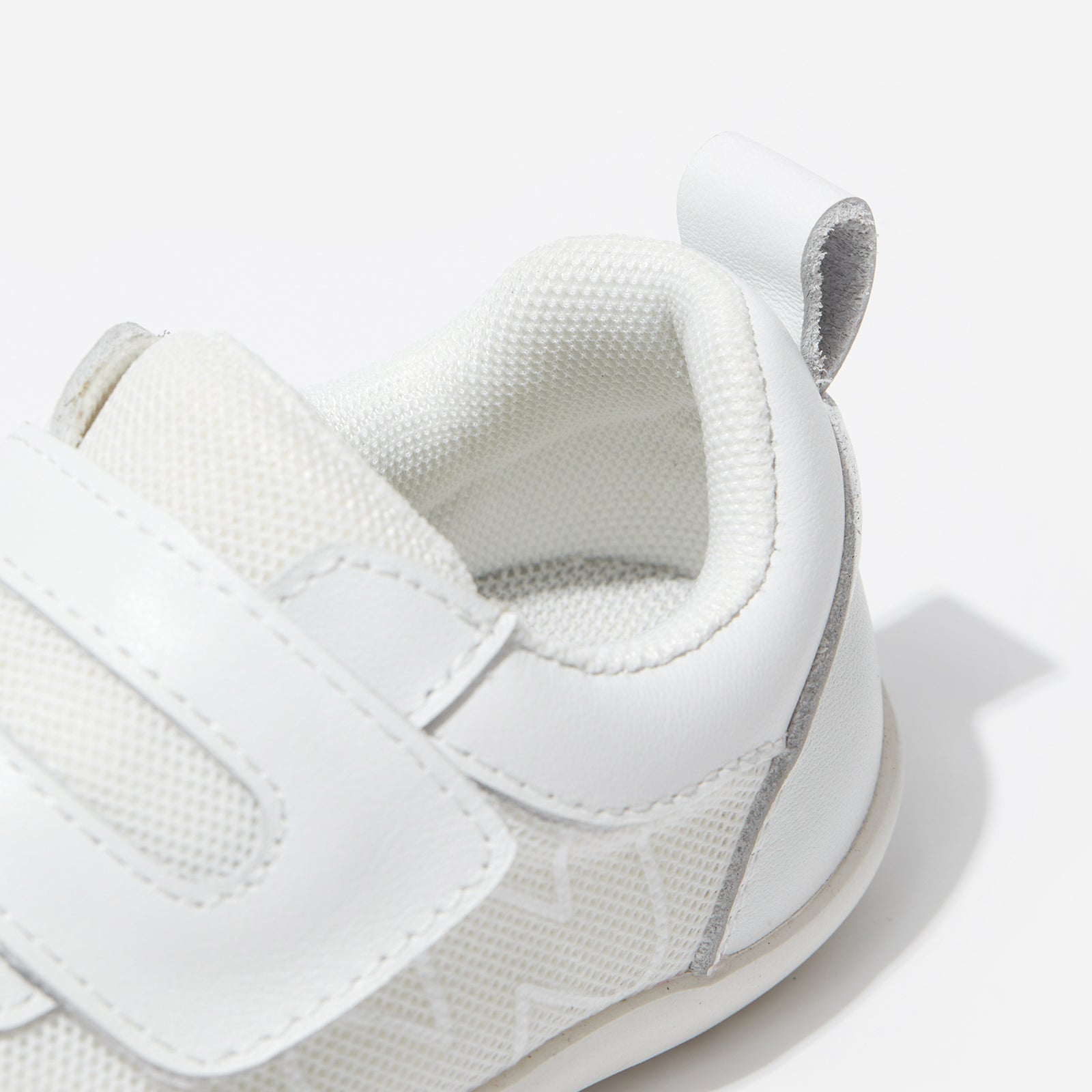 Indoor shoes - White-Base