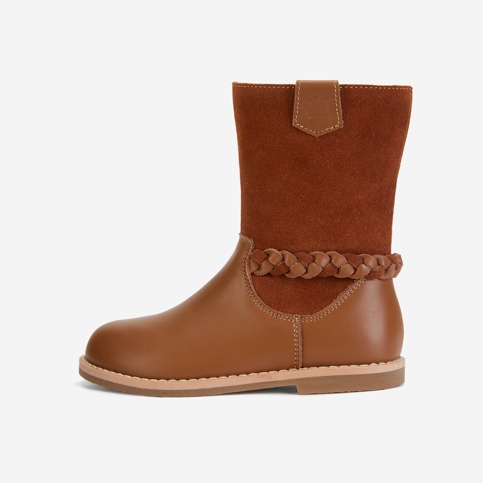 Luna - Chestnut Brown