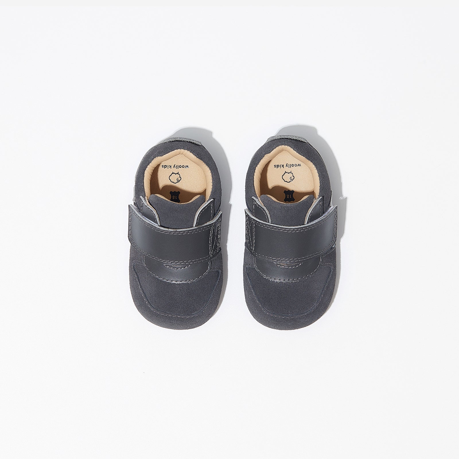 Maisie - Twilight Black