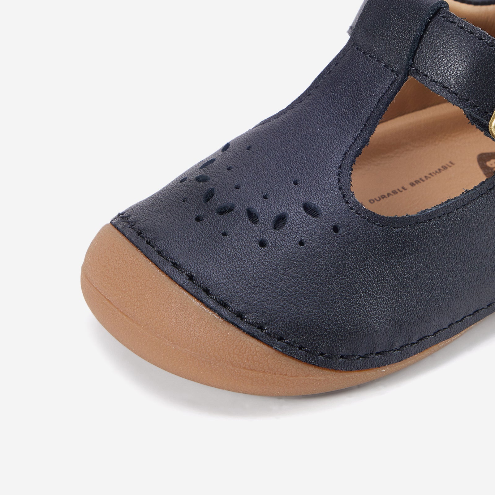 Mini Casey Obsidian - Toe Detail