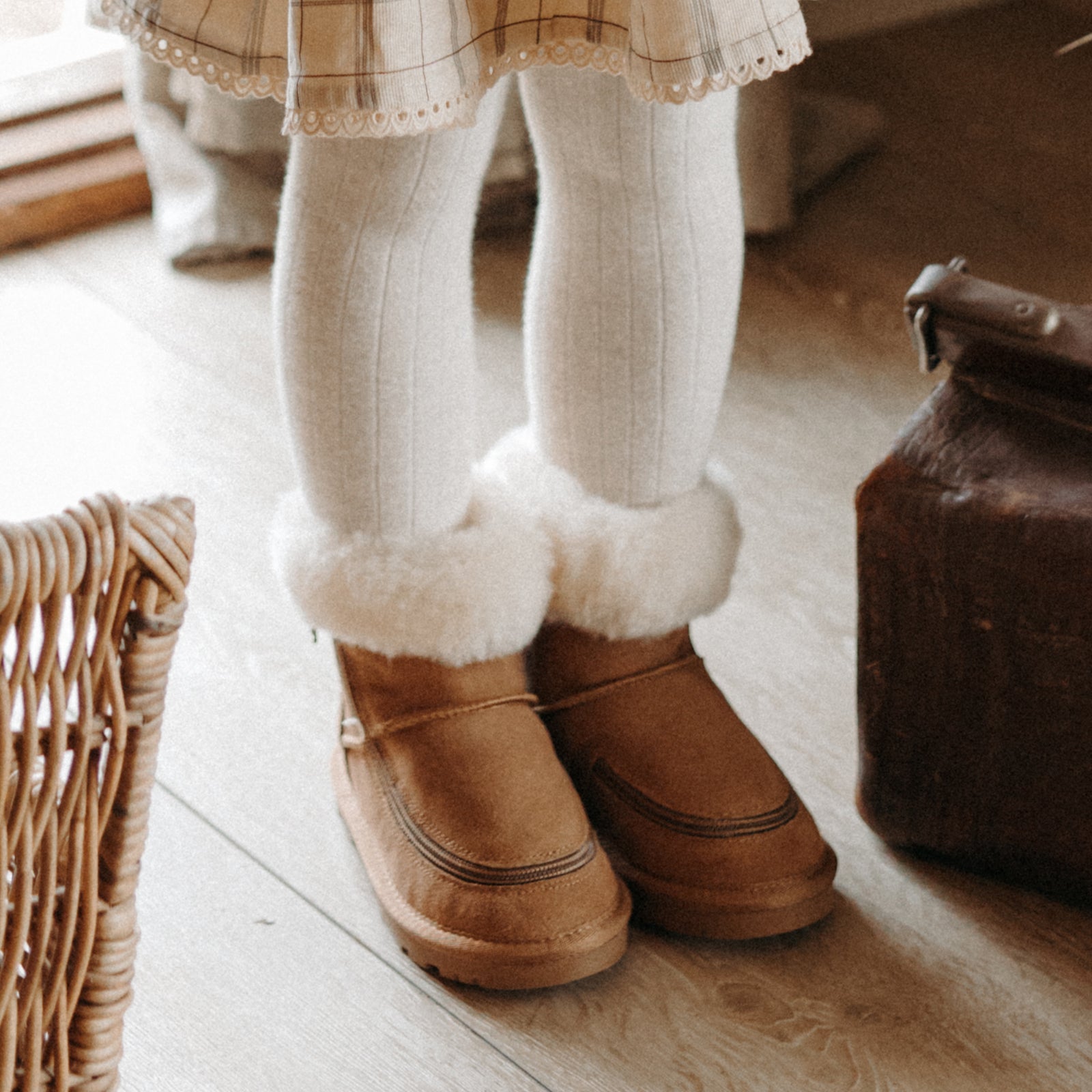 Vicky - Chestnut Brown