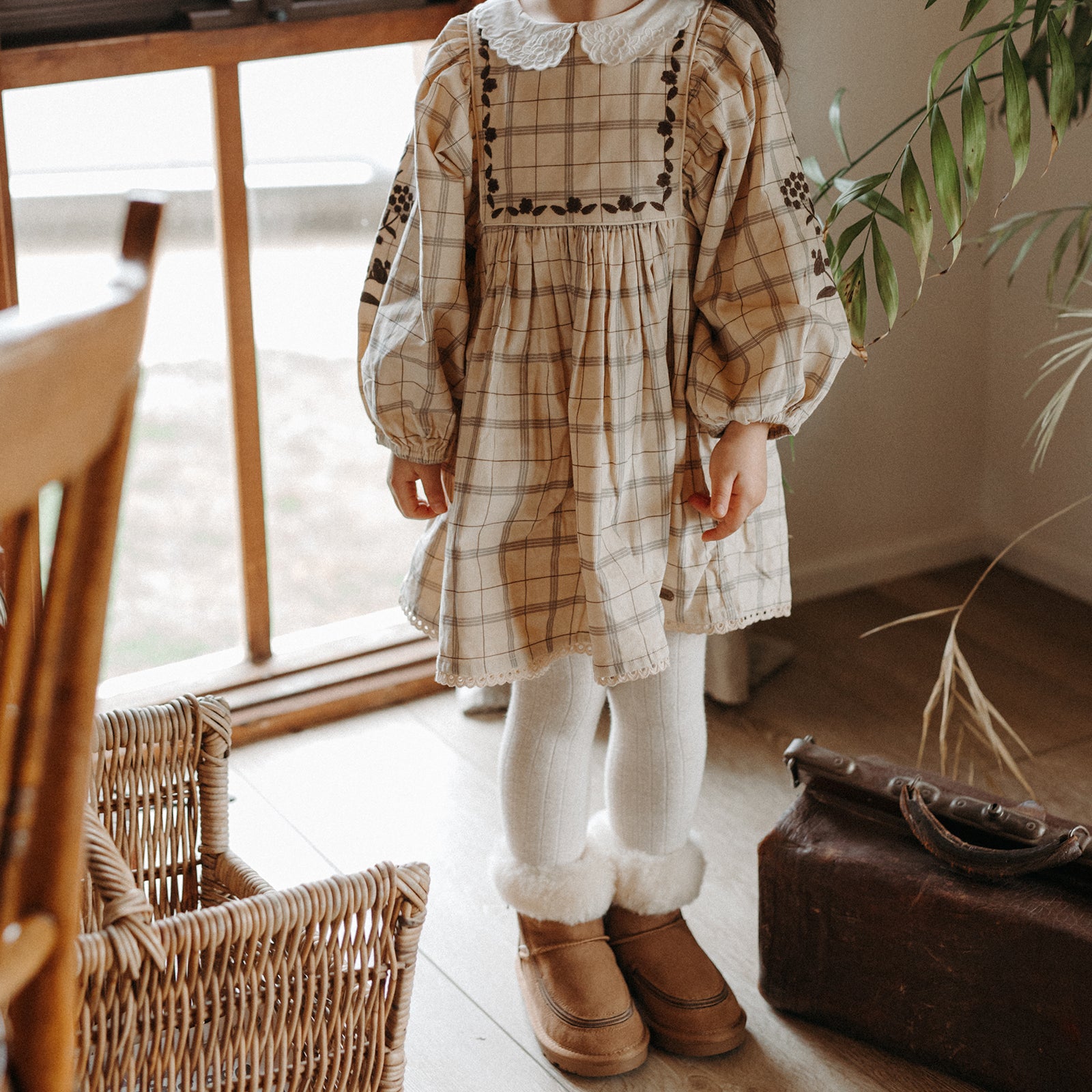 Vicky - Chestnut Brown