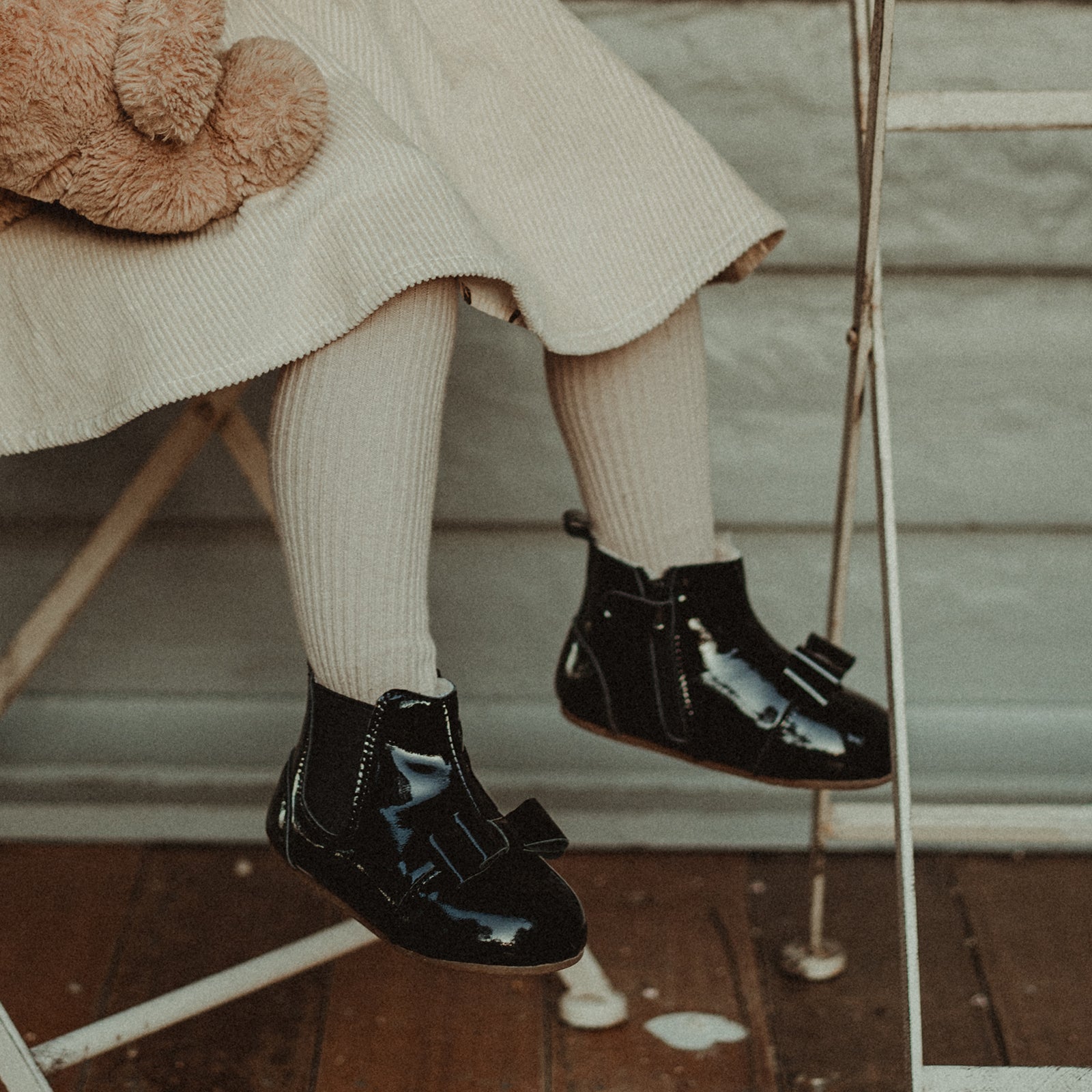 fur rila martin obsidian black woolly kids leather kids shoes baby infants shoes Sheepskin size 1 shoes Kids boots