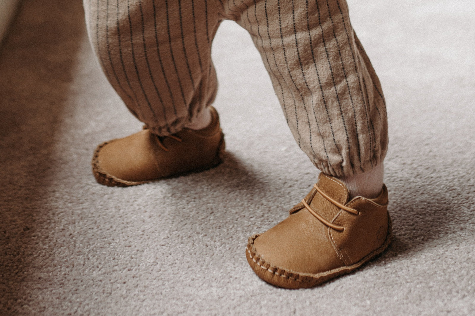 Is Your Baby Ready to Take Their First Steps? Signs and Guidance for Parents