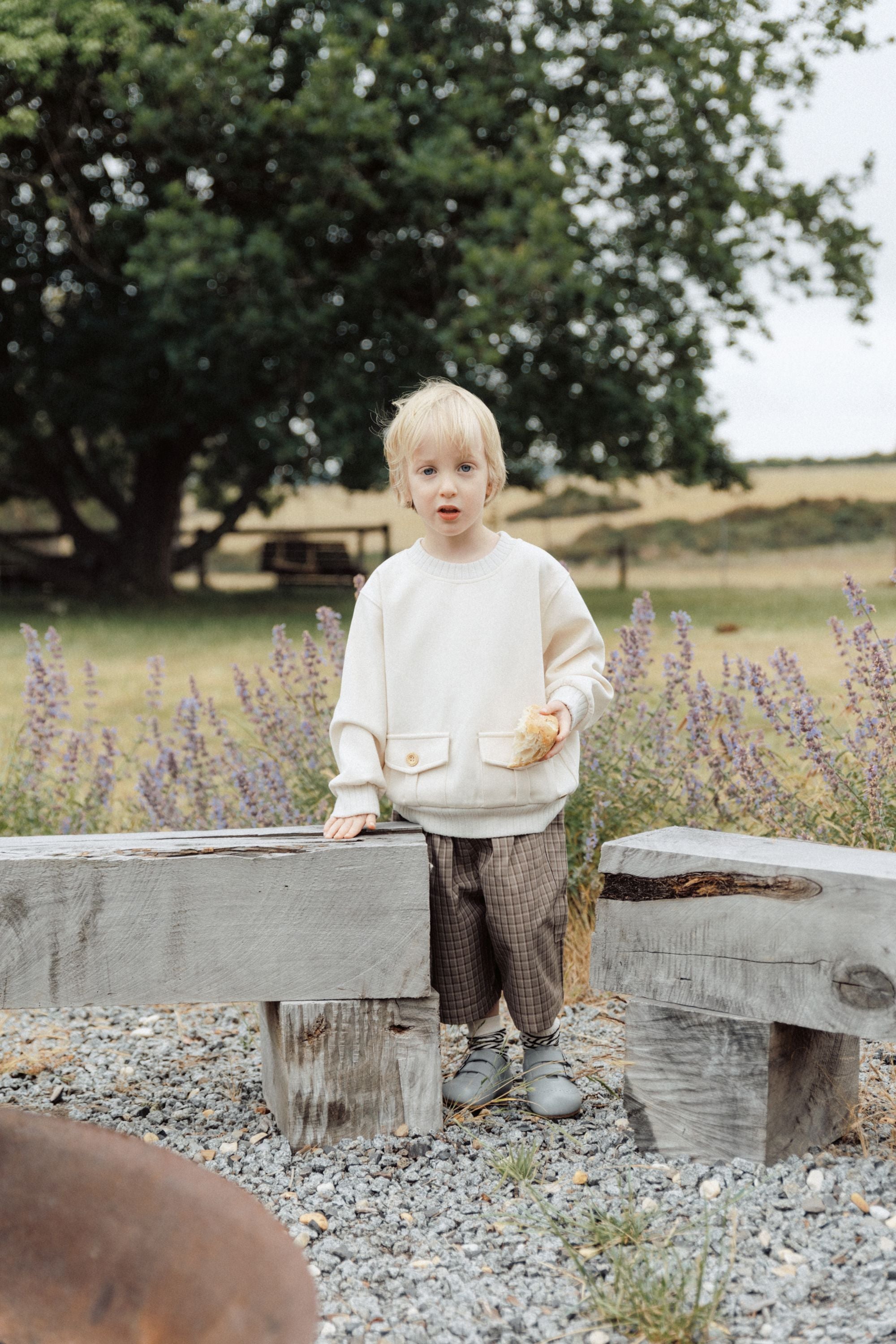 Magic Pocket Sweatshirt - Cream