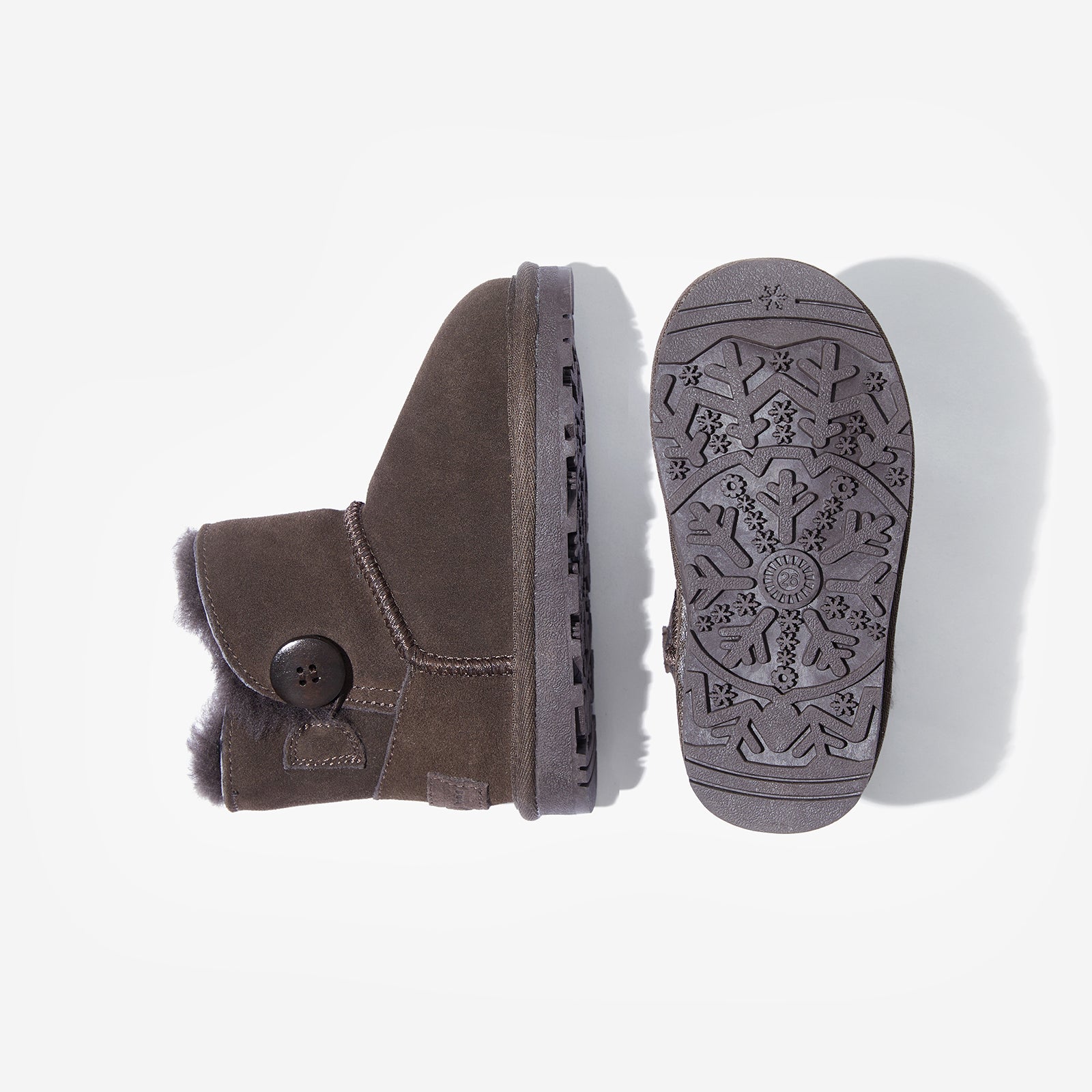 Button Classic Kids - Coffee Brown - Woolly Kids - detail view