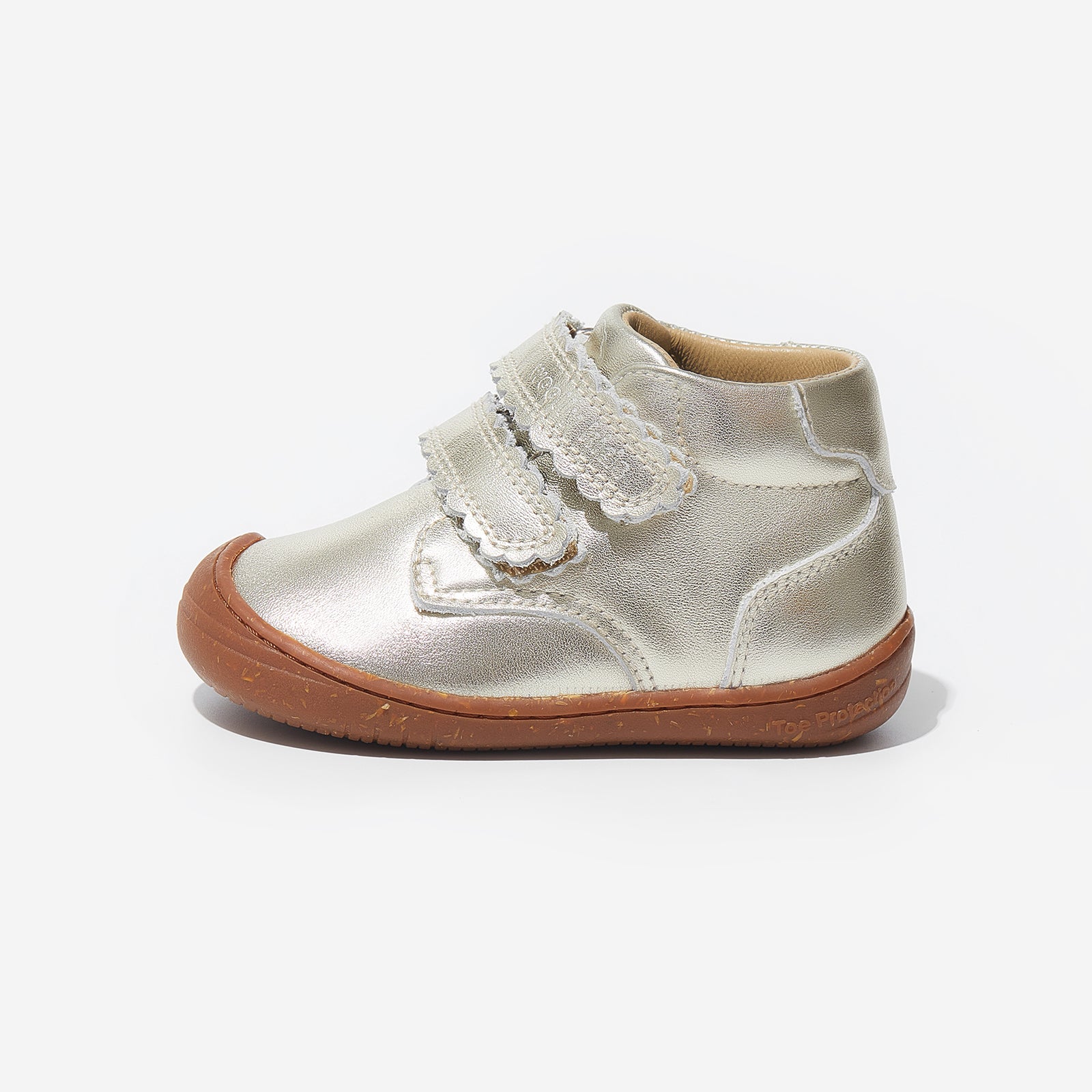 Demi - Wheatland gold