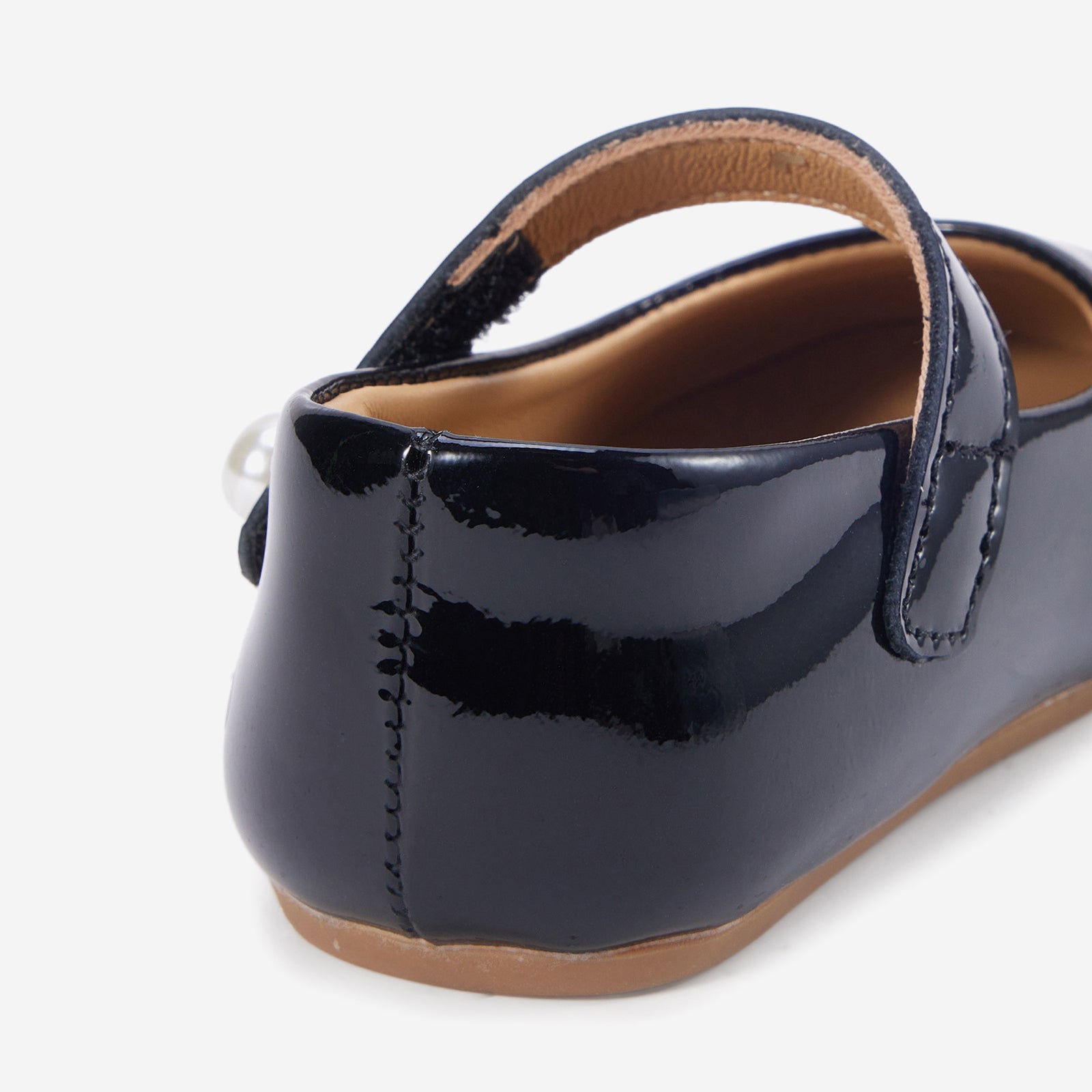 Mini Pearl Pearl Black - Heel Detail